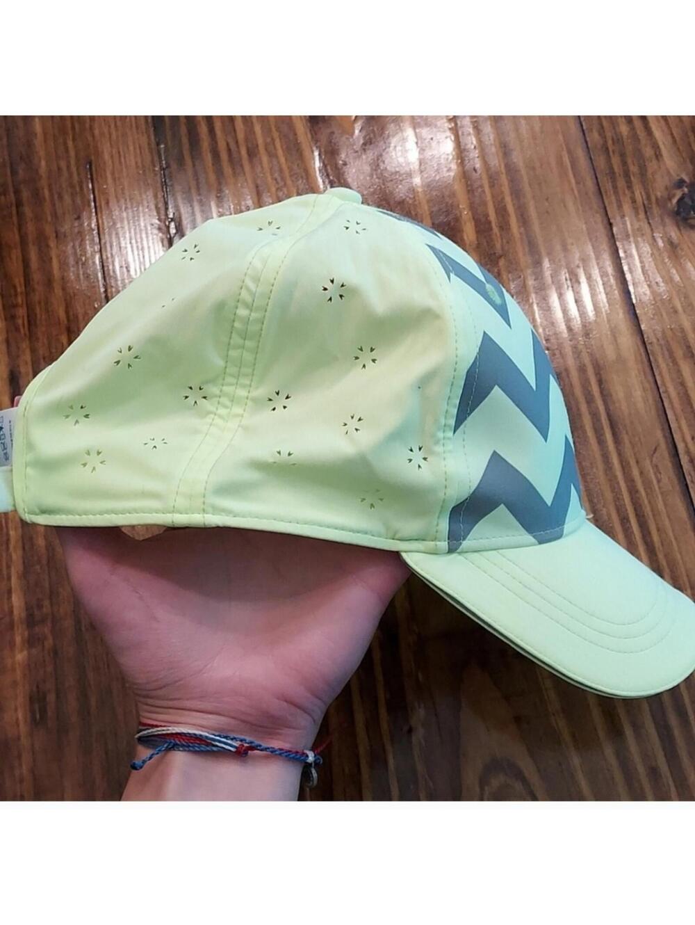 Lululemon ivivva neon green baseball hat - Picture 4 of 9